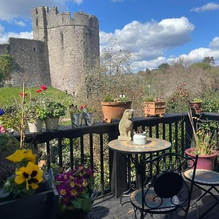 Chateau Terrace Georgian House Чепстоу Екстериор снимка
