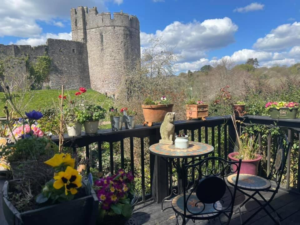 Chateau Terrace Georgian House Чепстоу Екстериор снимка